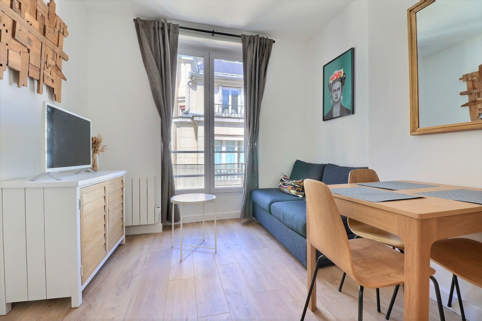 Image_1, Studio, Paris, ref :1322